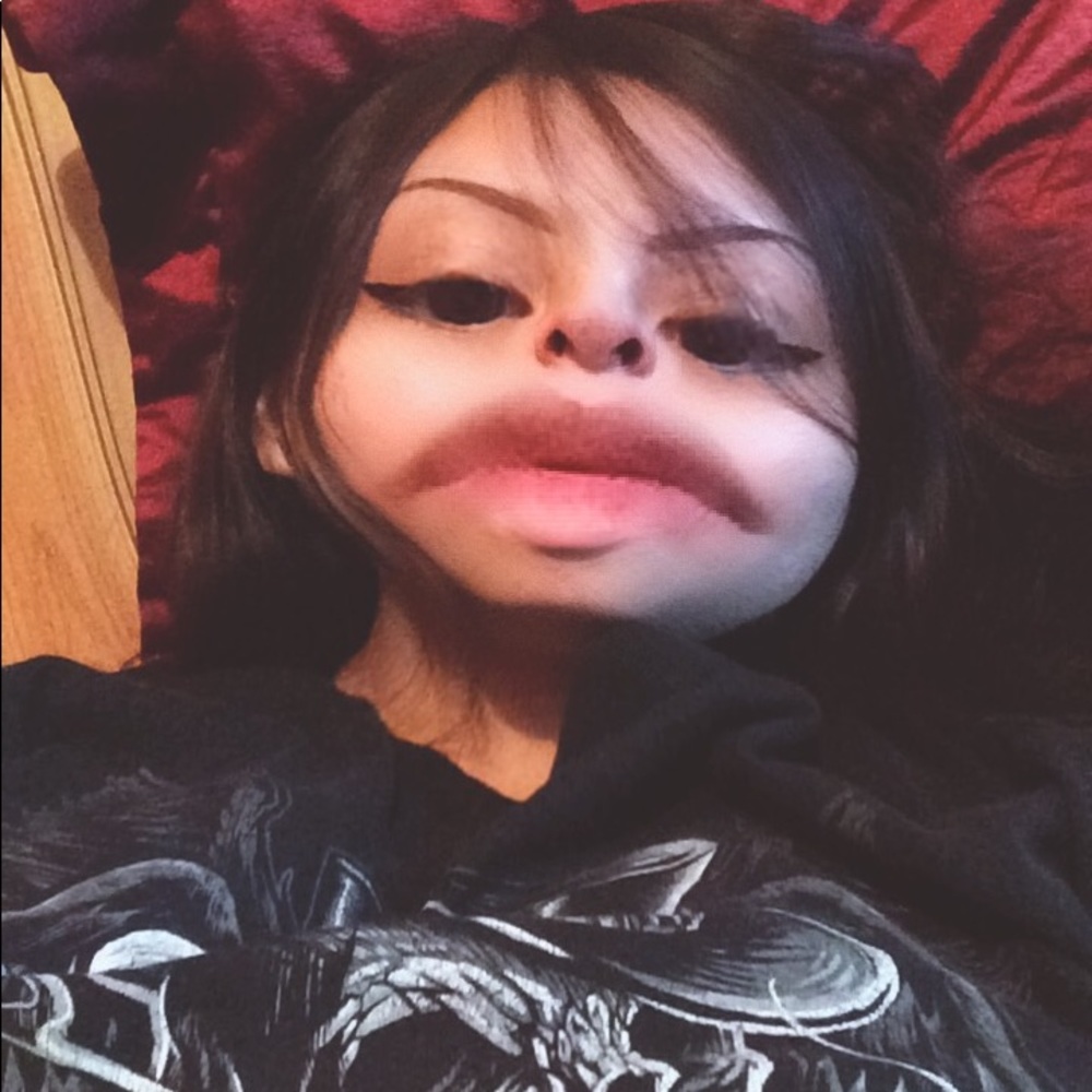 Meet your Posher, Lisa